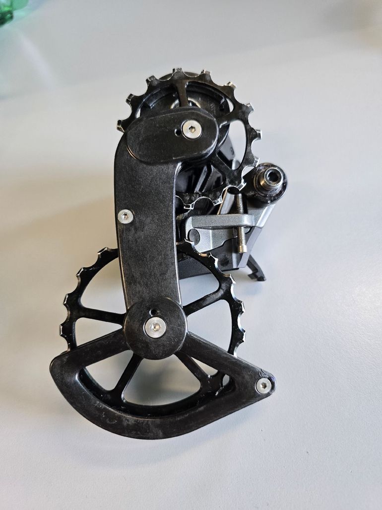 Used Sram Rival AXS Rear Derailleur 2021 bike — image 3 of 5