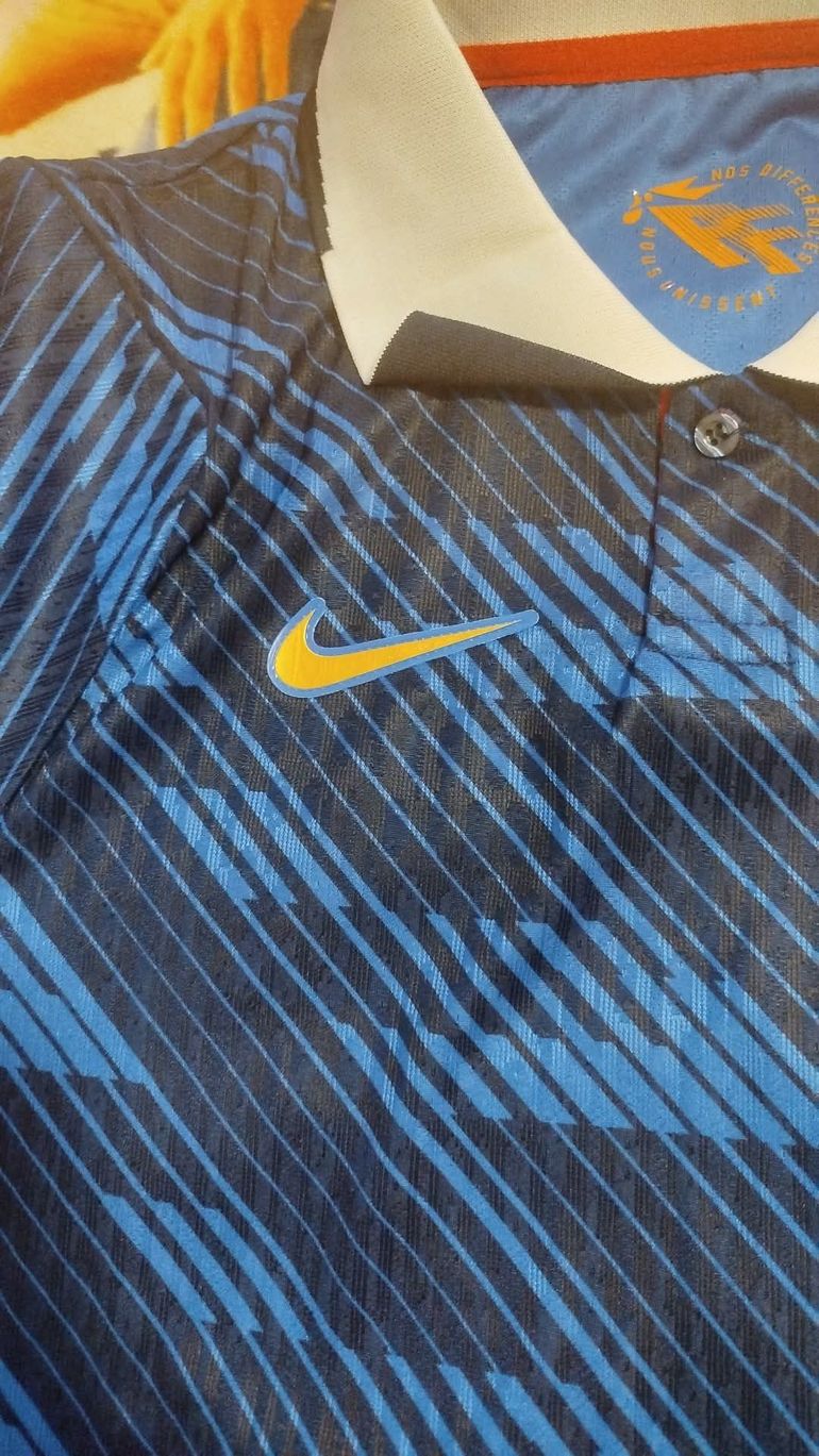 Used Nike France Jersey 2026 bike — image 4 of 8