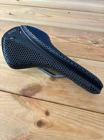 Used Fizik ANTARES R1 Versus Evo Adaptive 149mm 2025 bike