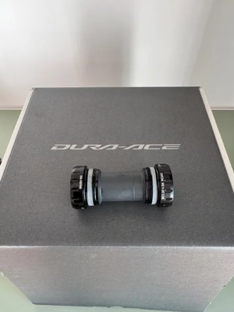Used Shimano Dura Ace FC-R9200 12v + BB-R9100 BSA 2025 bike — image 3 of 3