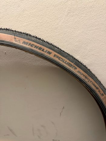 Michelin Power Adventure Tubeless 700x36 bike d'occasion — image 2 sur 3