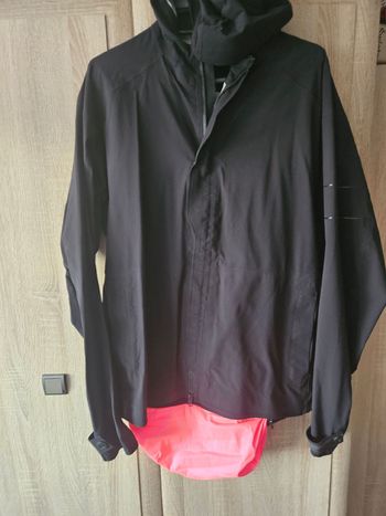 Used Rapha Jacket bike — image 4 of 4