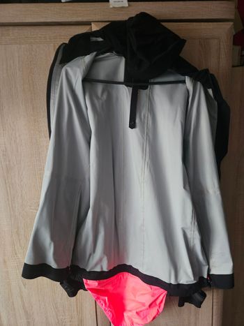 Used Rapha Jacket bike — image 3 of 4