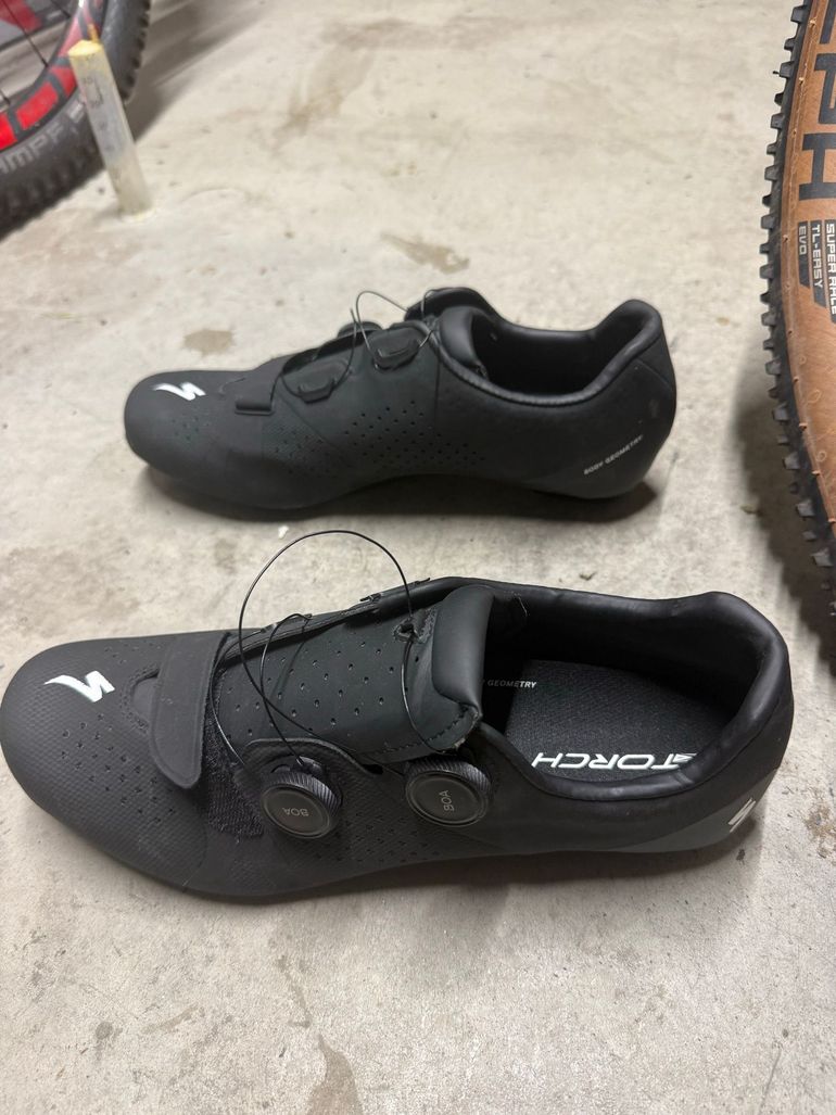 Used Specialized torch 3.0 2025 bike — image 2 of 5