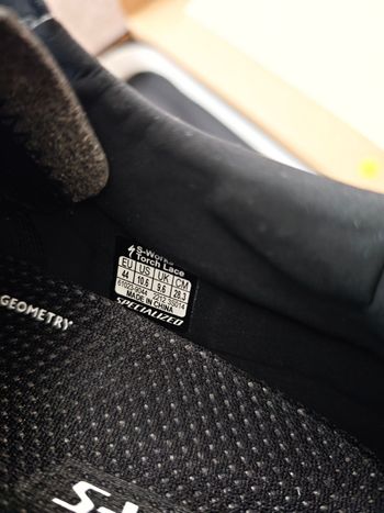 Used Specialized S-Works Torch Lace 2026 bike — image 3 of 4