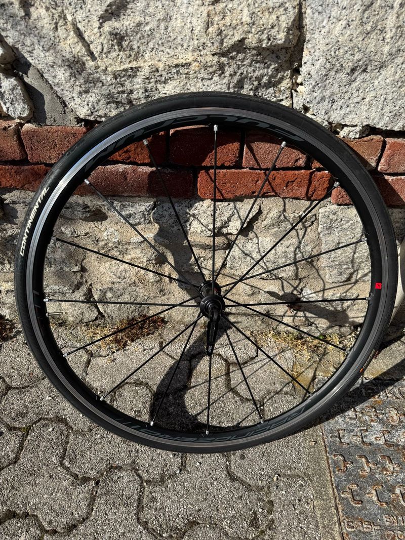 Used Fulcrum Racing Zero C17 2024 bike — image 6 of 11