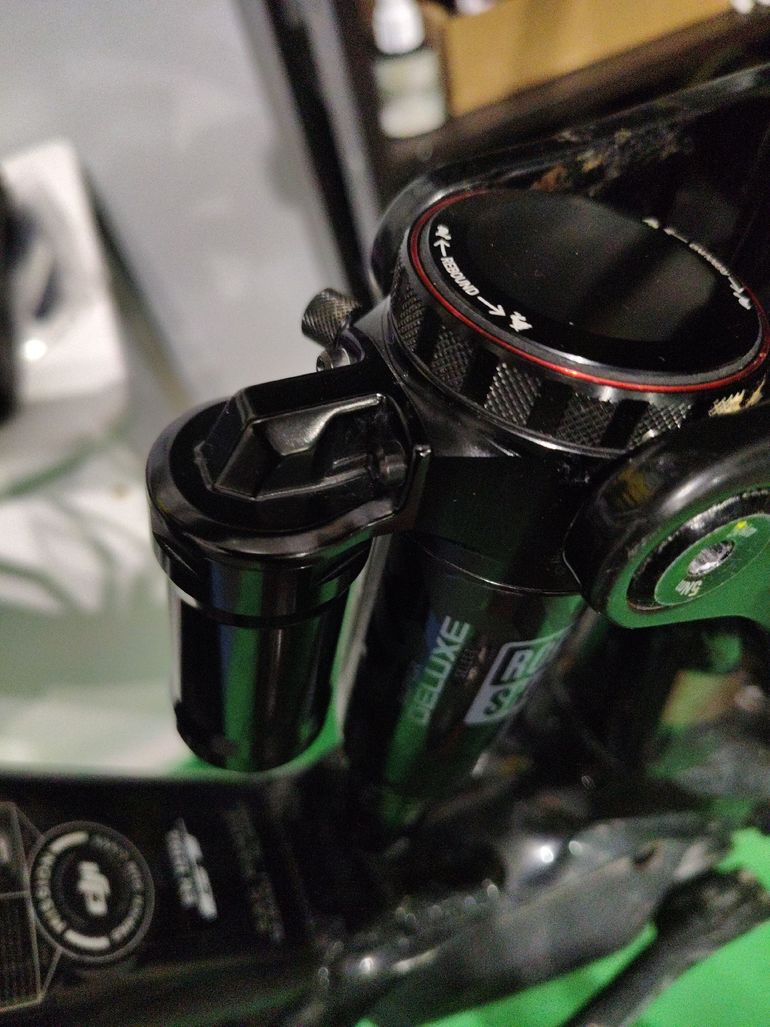 Used RockShox Super Deluxe Select 2025 bike — image 3 of 3