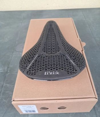 Used Fizik 3D Vento Argo R3 2026 bike — image 4 of 5