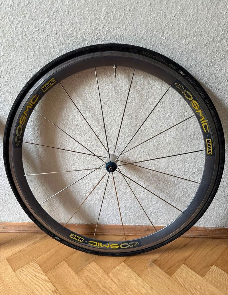 Mavic Cosmic Pro Carbon Wheelset bike usato — immagine 2 di 8