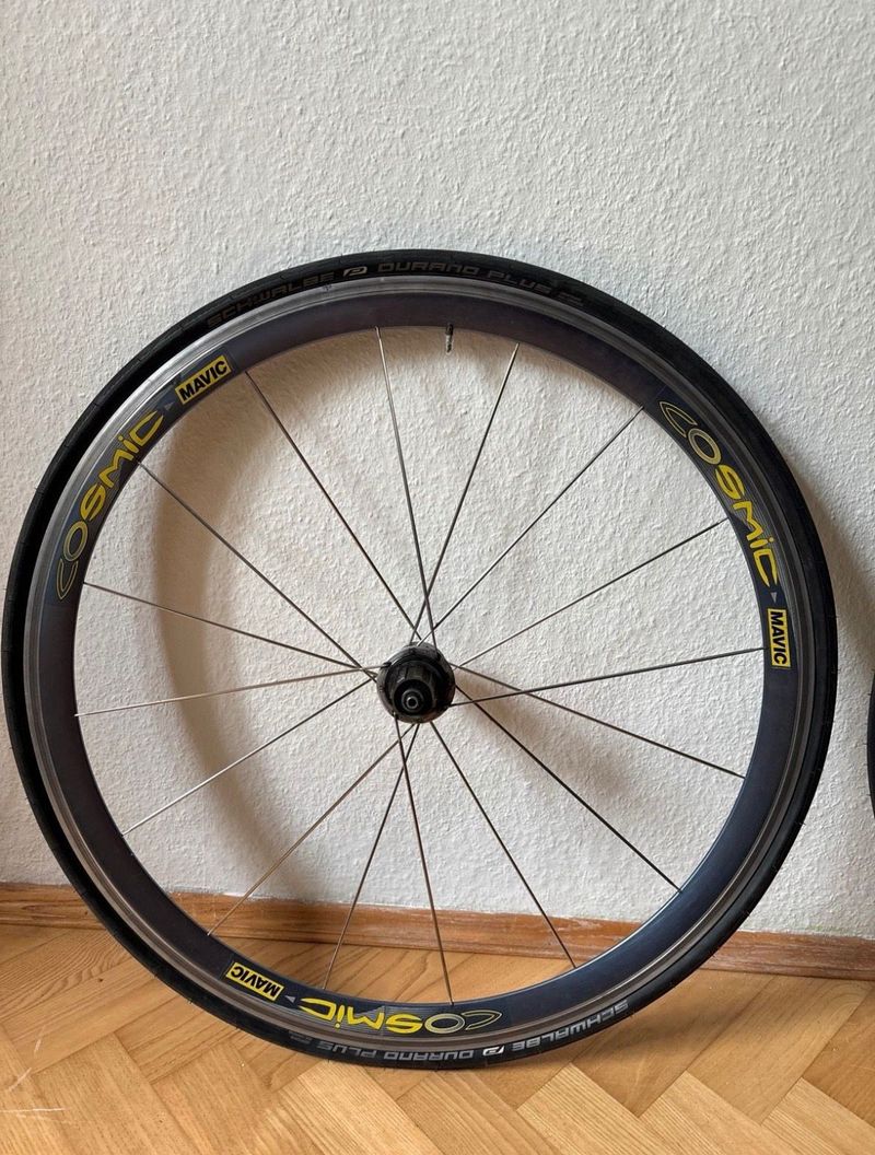 Mavic Cosmic Pro Carbon Wheelset bike usato — immagine 3 di 8