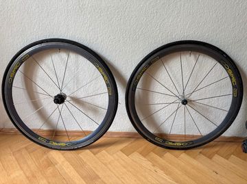 Używany Mavic Cosmic Pro Carbon Wheelset Wheels