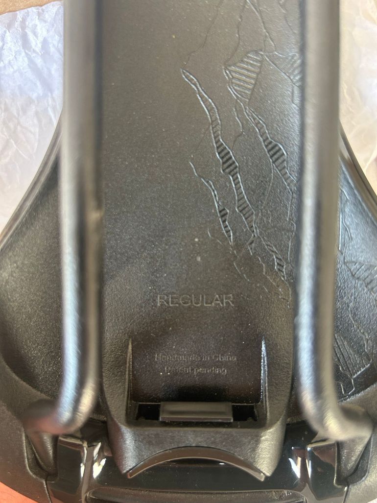 Used Fizik Taiga 2026 bike — image 5 of 5