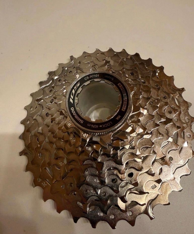Used Shimano CS-R7101 105 12-fach 11-34 Cassette bike — image 1 of 2