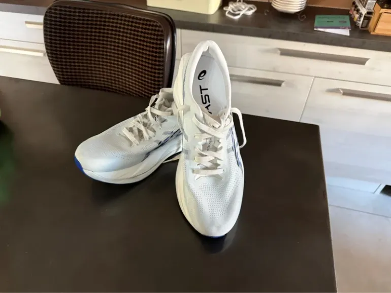 Used Asics Sonicblast bike — image 1 of 4