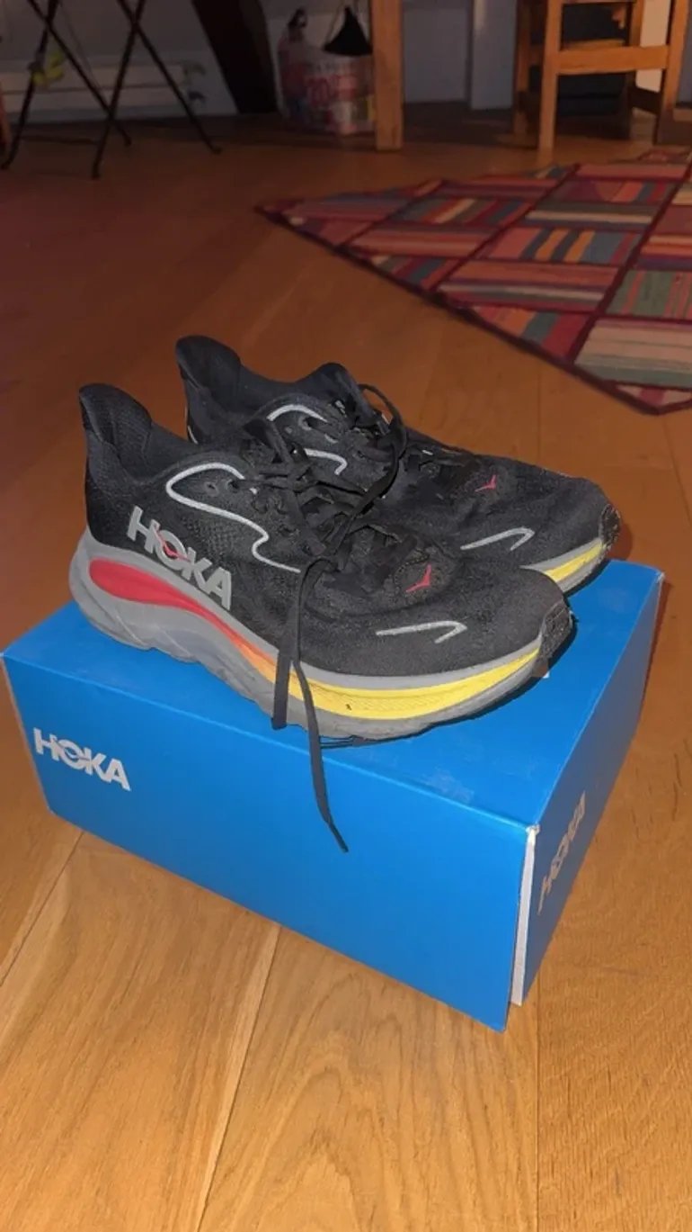 Used Hoka Clifton 10 bike — image 2 of 5