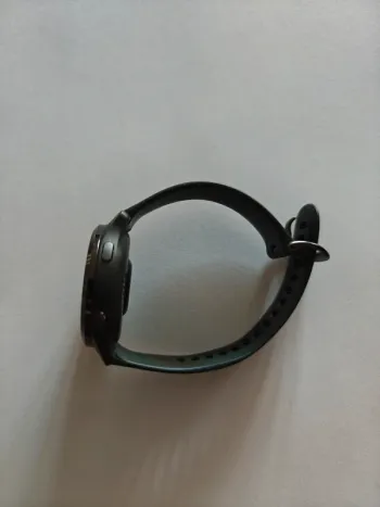 Used Garmin Venu 2S bike — image 6 of 8