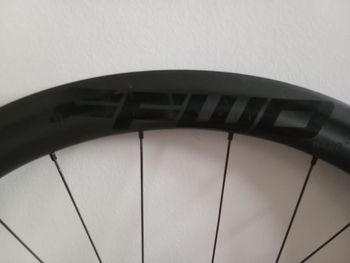 Used Ffwd Carbon Wheels 45mm Disc Brake 2024 bike — image 5 of 6