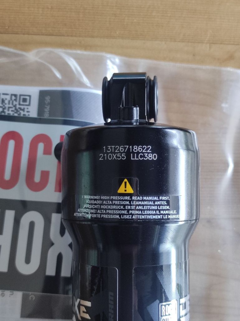 Used RockShox Deluxe Ultimate Debonair 210x55mm 2026 bike — image 5 of 5