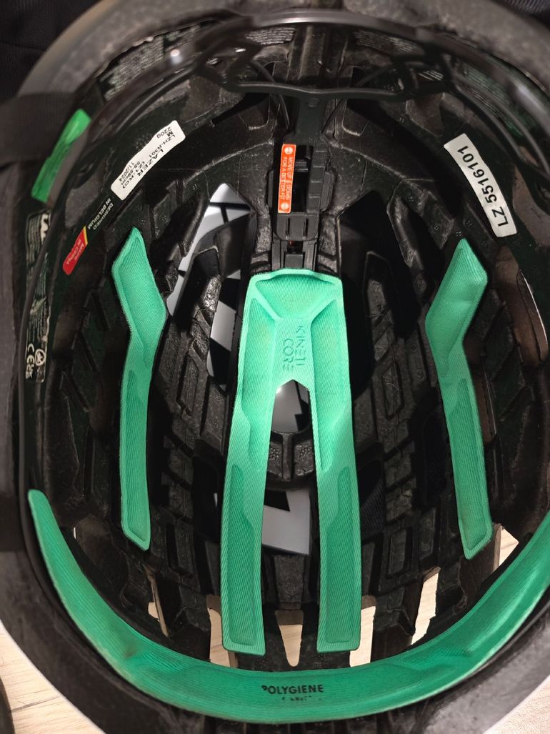 Used Lazer Z1 KinetiCore 2025 bike — image 11 of 11