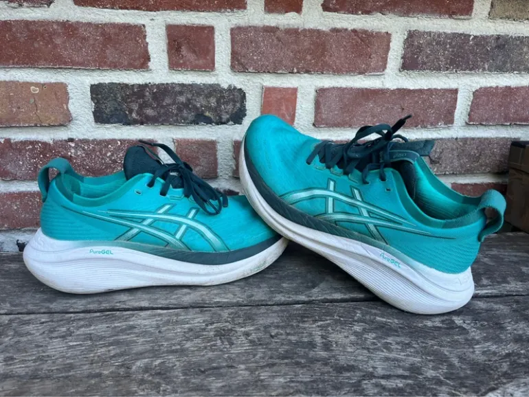 Used Asics Gel-Nimbus 27 bike — image 1 of 9
