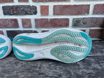 Used Asics Gel-Nimbus 27 bike — image 9 of 9