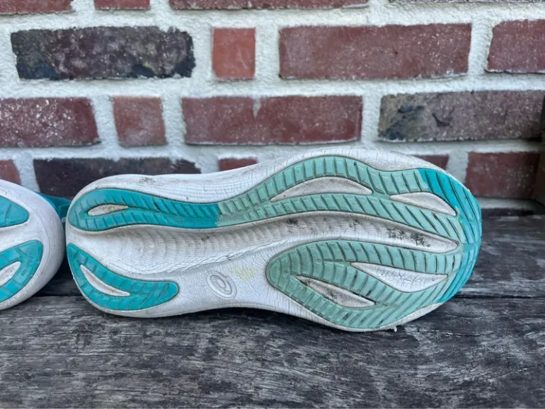 Used Asics Gel-Nimbus 27 bike — image 9 of 9