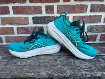Used Asics Gel-Nimbus 27 bike — image 2 of 9