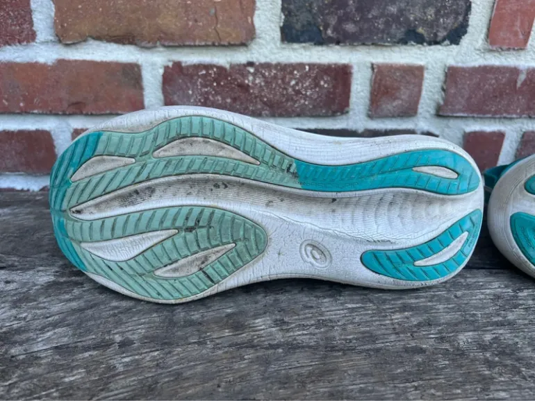 Used Asics Gel-Nimbus 27 bike — image 8 of 9