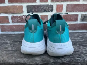 Used Asics Gel-Nimbus 27 bike — image 5 of 9