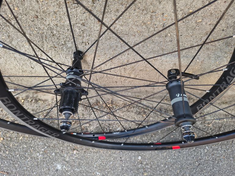 Used Bontrager Paradigm Comp TLR Wheelset 2021 bike — image 2 of 7