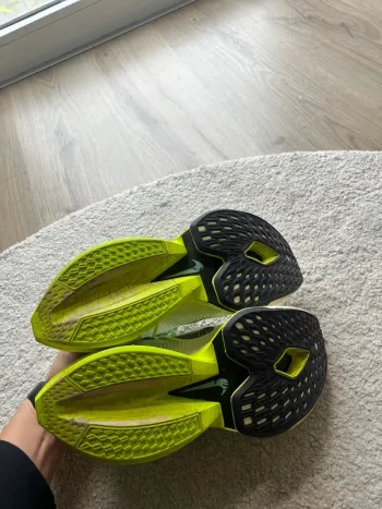 Used Nike Alphafly next% 2 bike — image 5 of 6