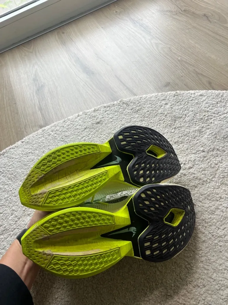 Used Nike Alphafly next% 2 bike — image 5 of 6
