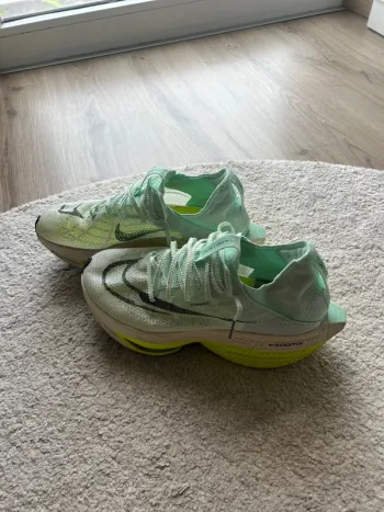 Used Nike Alphafly next% 2 bike — image 2 of 6