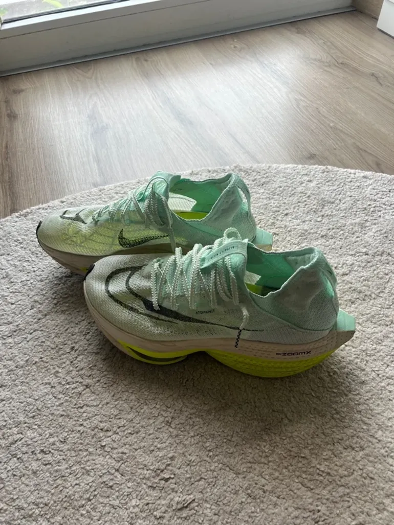 Used Nike Alphafly next% 2 bike — image 2 of 6