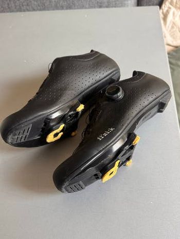 Used Fizik Vento Omna R5 bike — image 2 of 2