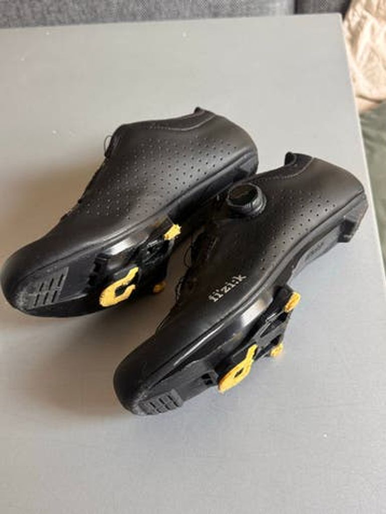 Used Fizik Vento Omna R5 bike — image 2 of 2