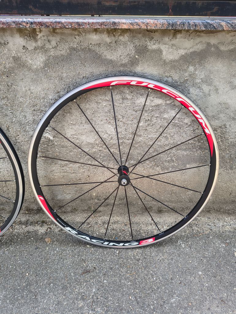 Used Fulcrum Racing 3 Road Wheelset bike — image 5 of 9