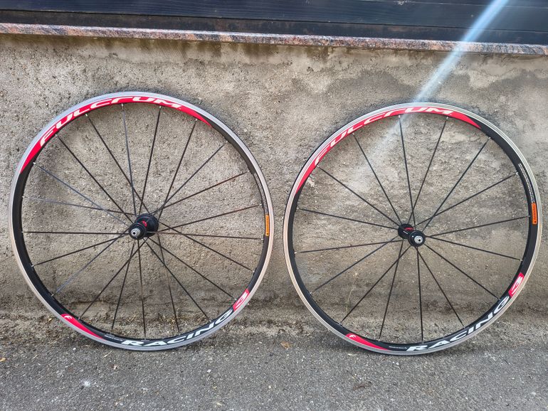 Used Fulcrum Racing 3 Road Wheelset bike — image 7 of 9