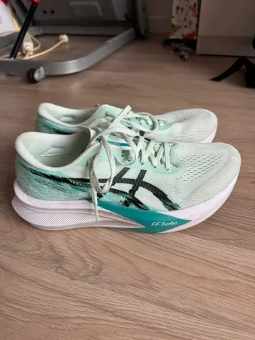 Tweedehands Asics Magic Speed bike — afbeelding 1 van 4