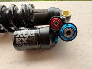 Used Fox DHX2 Factory Coil Shock 2024 bike