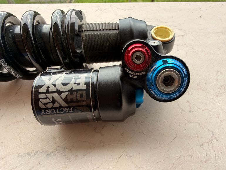 Used Fox DHX2 Factory Coil Shock 2024 bike — image 1 of 4