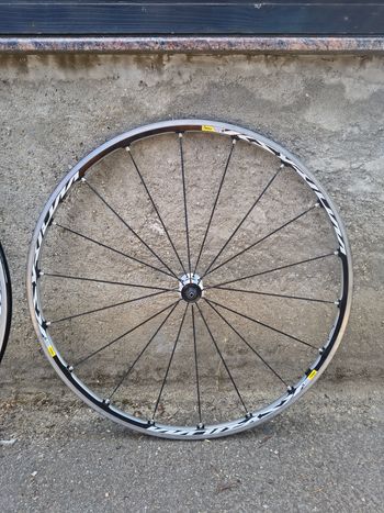 Used Mavic Ksyrium Elite S Road Wheelset bike — image 7 of 7