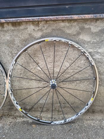Used Mavic Ksyrium Elite S Road Wheelset bike — image 4 of 7