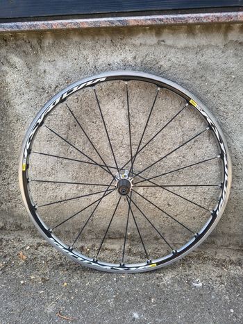 Used Mavic Ksyrium Elite S Road Wheelset bike — image 3 of 7