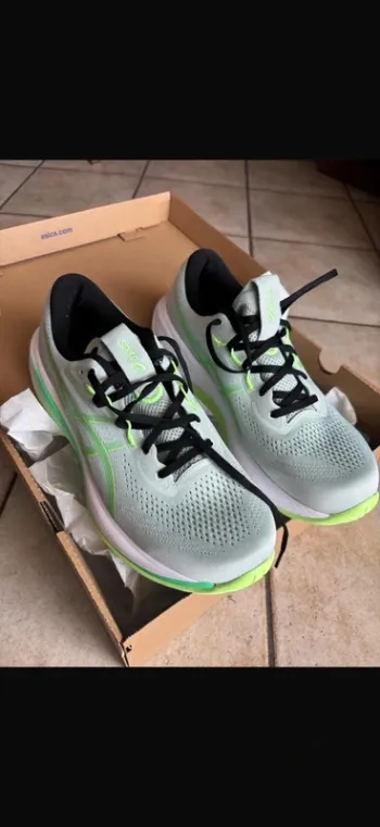 Used Asics Gel-Cumulus 28 bike