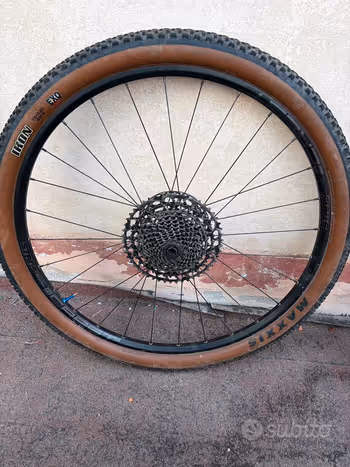 Used Stans Notubes crest 28h 2021 bike — image 2 of 6