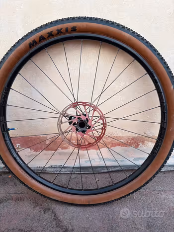 Used Stans Notubes crest 28h 2021 bike — image 3 of 6