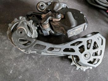 Used Shimano GRX RD-RX825 Di2 2025 bike — image 4 of 5