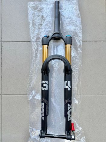 Used Fox 34 Float SC Factory 120 FIT4 Remote-Adj Push to Lock QR15x110 Kashima 2024 bike