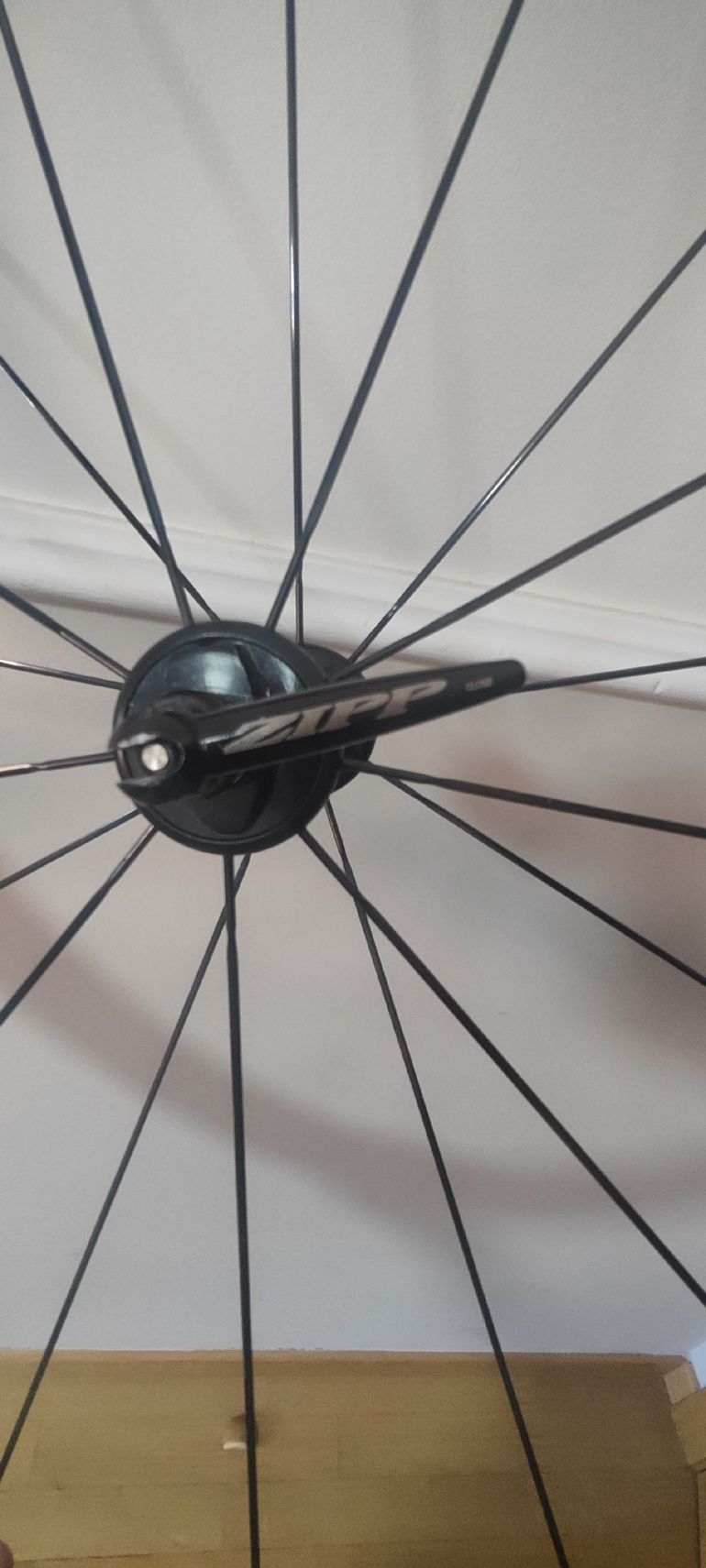 Used Zipp 303 Firecrest Front 2019 bike — image 7 of 8